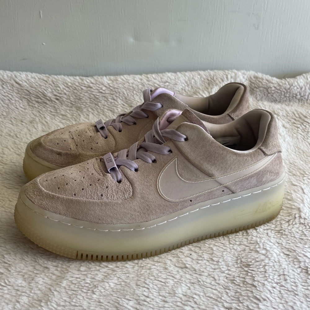 Nike Air Force 1 Low Sage LX Violet Mist Purple Lace up AR5409-500